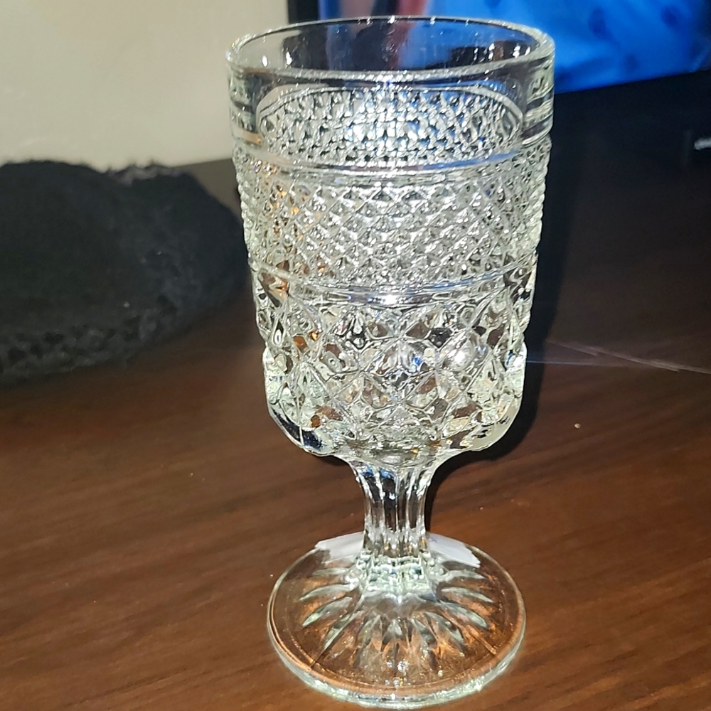 Anchor Hocking Wexford 1 Clear Glass Goblets with Round Foot Stemware Wine Water